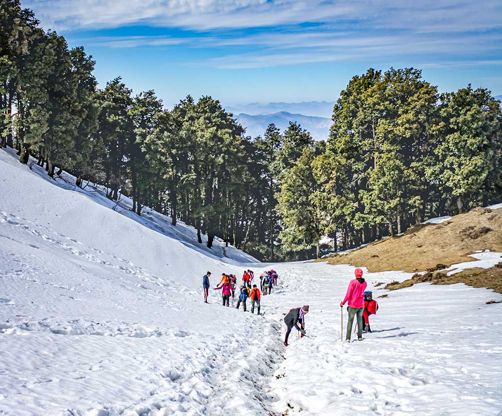 best winter treks in india for beginners