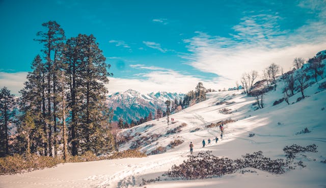 kedarkantha trek best time